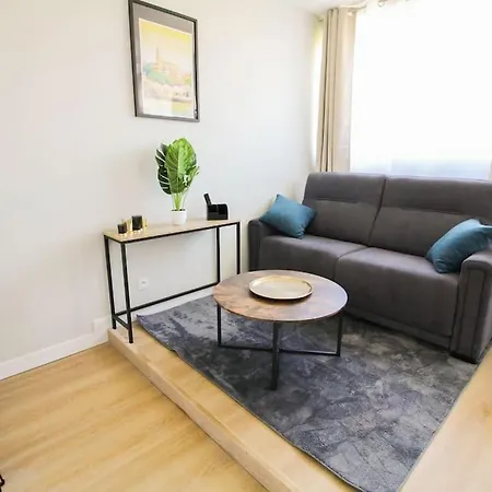 Apartment G2 Joli 2 Pieces Calme Rdc Cote Jardin Centre *