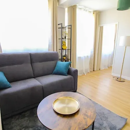 G2 Joli 2 Pièces Calme Rdc Coté Jardin Centre Apartamento Angulema