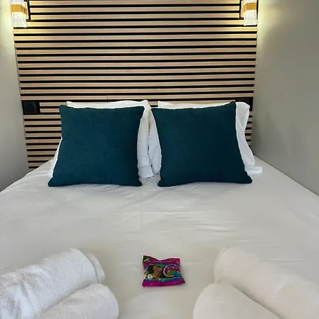 Apartment G2 Joli 2 Pieces Calme Rdc Cote Jardin Centre *
