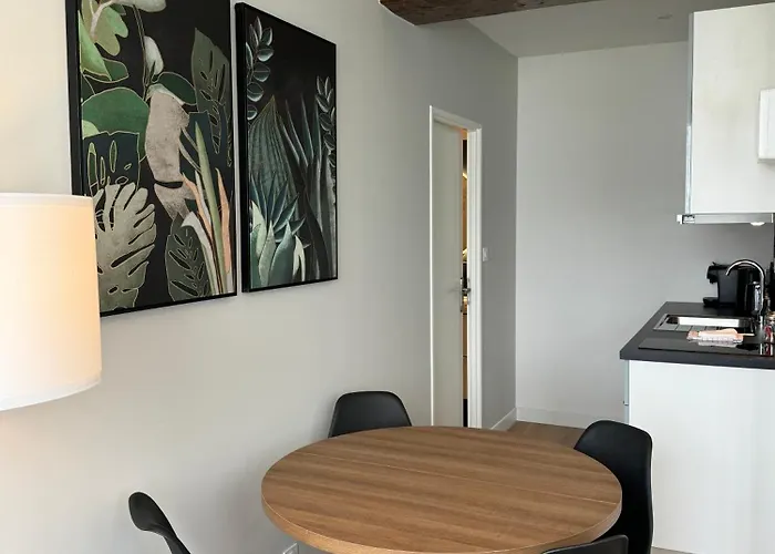 G2 Joli 2 Pièces Calme Rdc Coté Jardin Centre Angulema